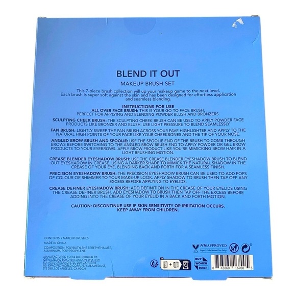NWT-HOLLER & GLOW-BLEND IT OUT MAKEUP BRUSH SET - Picture 3 of 3